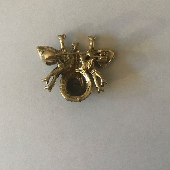 ❤️ Retro Diamonds Bee Brooch - Picture 2 of 4